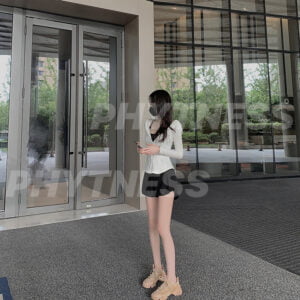 PHYTNESS 韓版緊身顯身材連帽外套長袖套指親膚面料